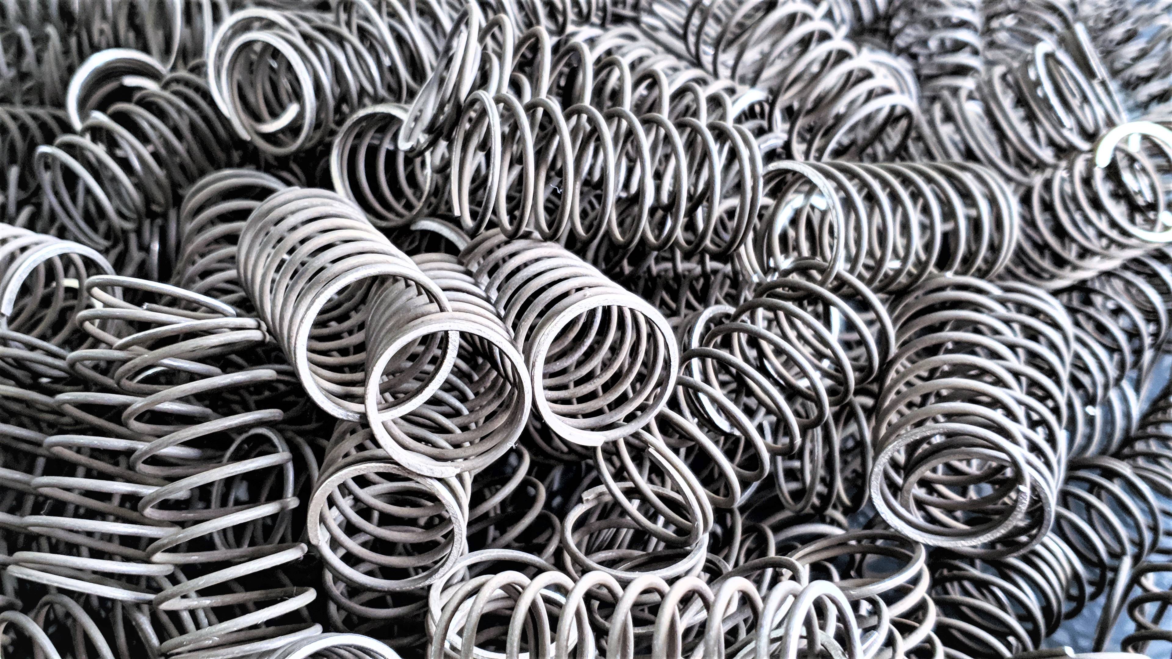 Mola Tração Hastelloy C276 (nickel alloy 276)