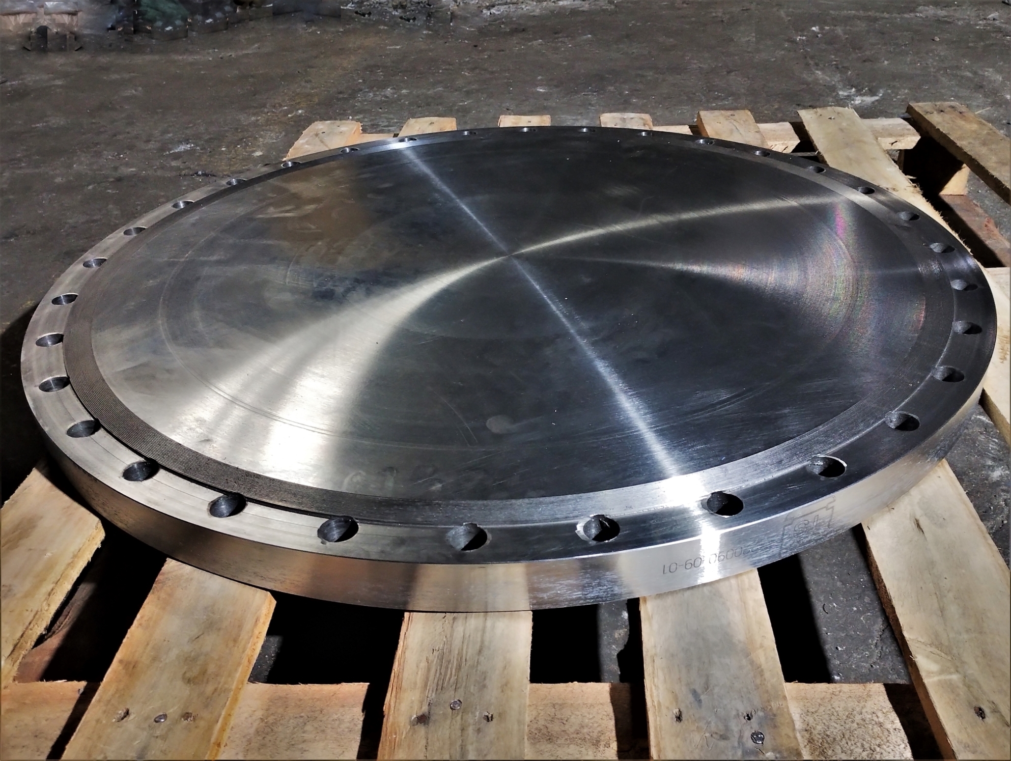 Flange Cego de disco forjado S32750 (Flange BL ASME B16.47 forging disc super duplex S32750)